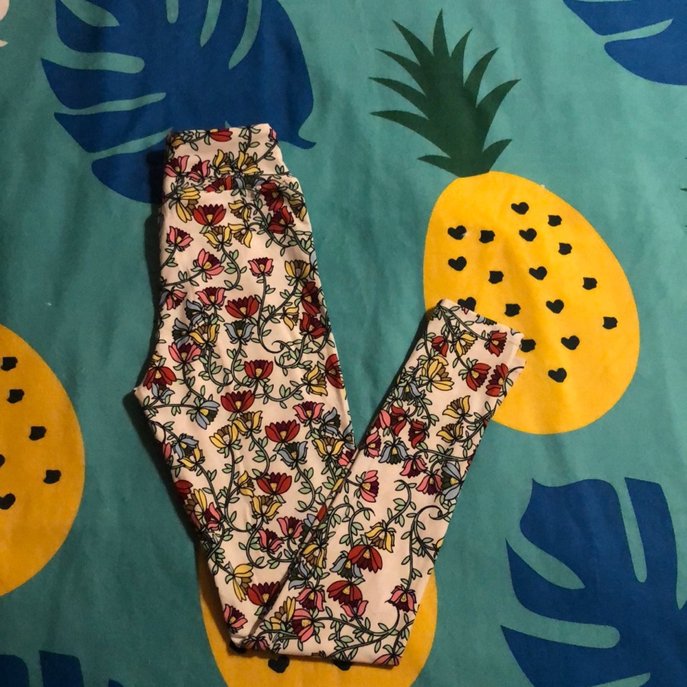 LuLaRoe buttery soft tween leggings